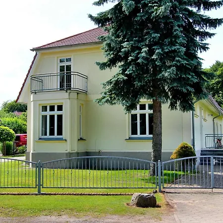 Strand Domizil Og Fewo * Malchow (Mecklenburg-Vorpommern)